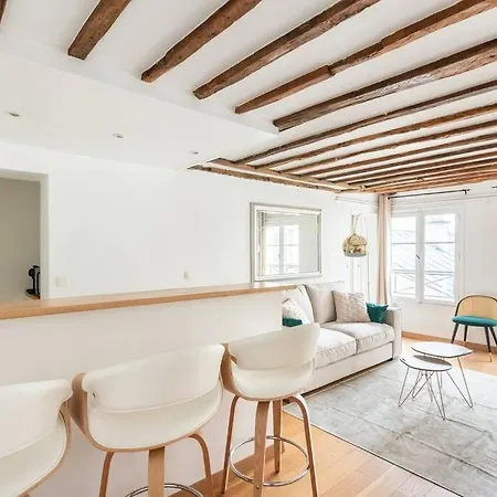 Saints Peres New Appartement